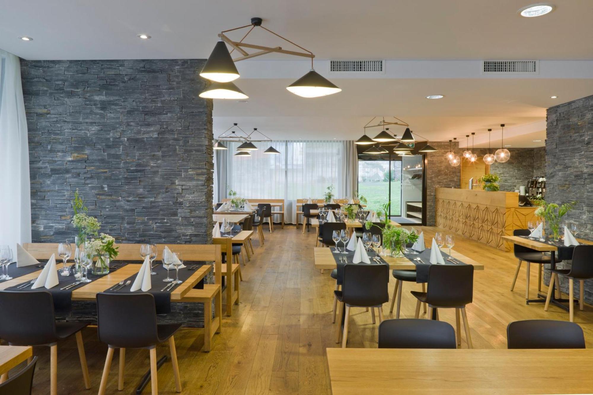 Hotel Restaurant Flaschen Albinen Zewnętrze zdjęcie